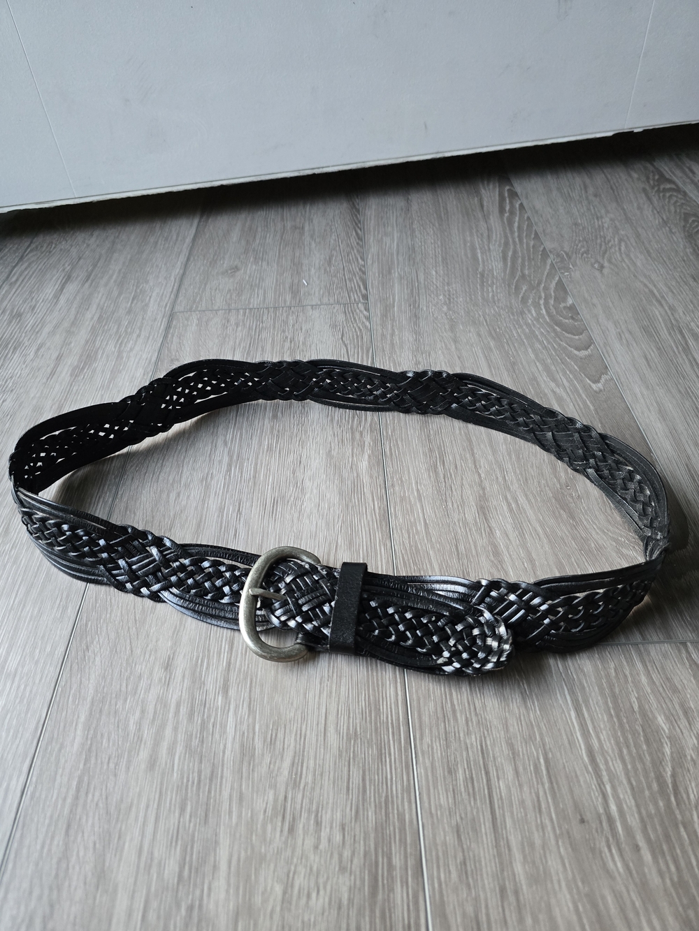 American Eagle Black Braided Woven Leather Belt Womens S/M Silver Oval Buckle